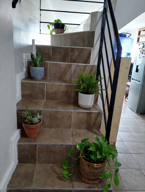 To Let 2 Bedroom Property for Rent in Uitzicht Western Cape